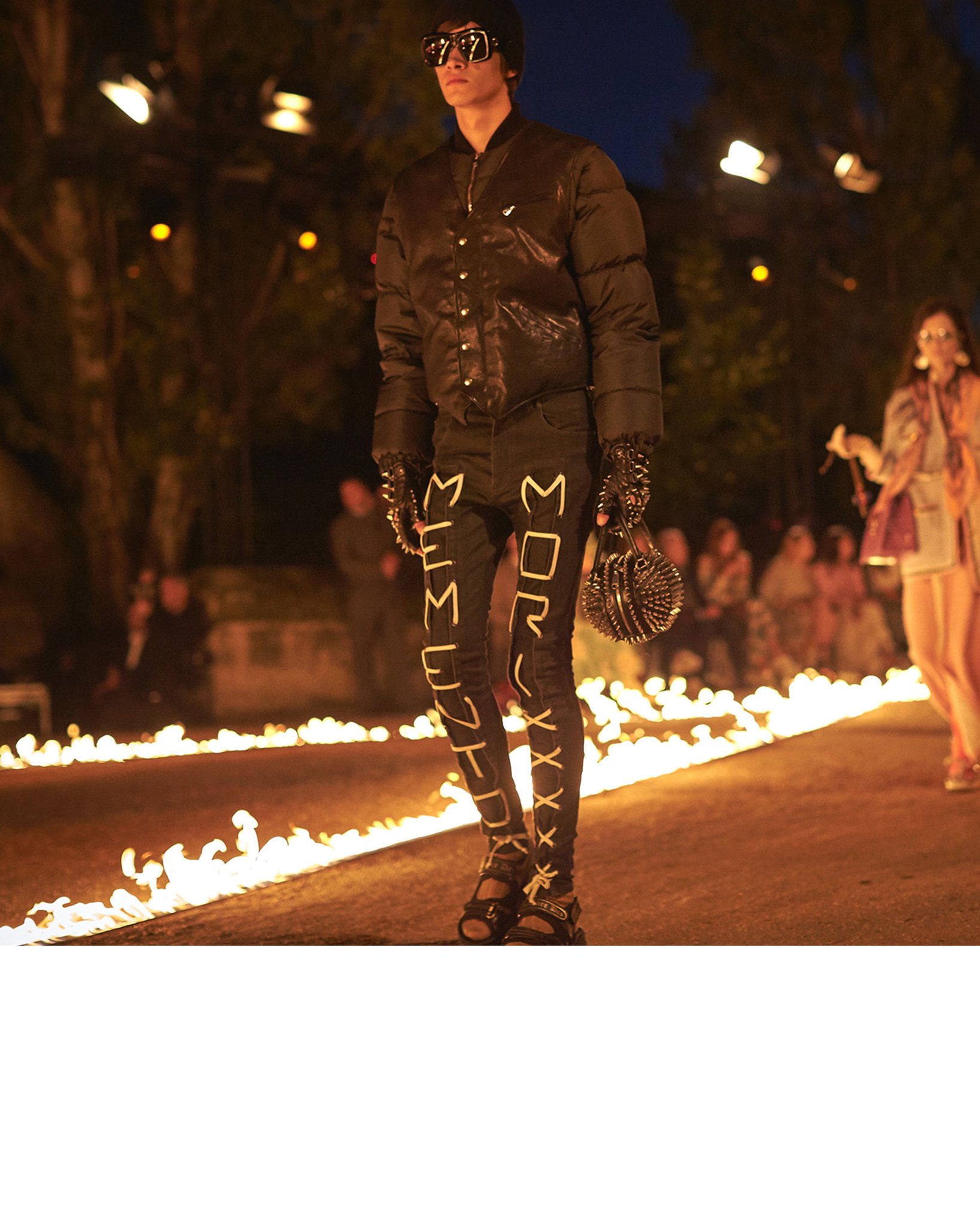 Gucci Auf Twitter Memento Mori Is Stitched Onto Men S Pants In The Guccicruise19 Fashion Show The Latin Words Signifying The Medieval Latin Christian Theory And Practice Of Reflection On Mortality Alessandromichele Https T Co Pihtnip1fx Gucci Auf Twitter Memento Mori Is Stitched Onto Men S Pants In The Guccicruise19 Fashion Show The Latin Words Signifying The Medieval Latin Christian Theory And Practice Of Reflection On Mortality Alessandromichele Https T Co Pihtnip1fx