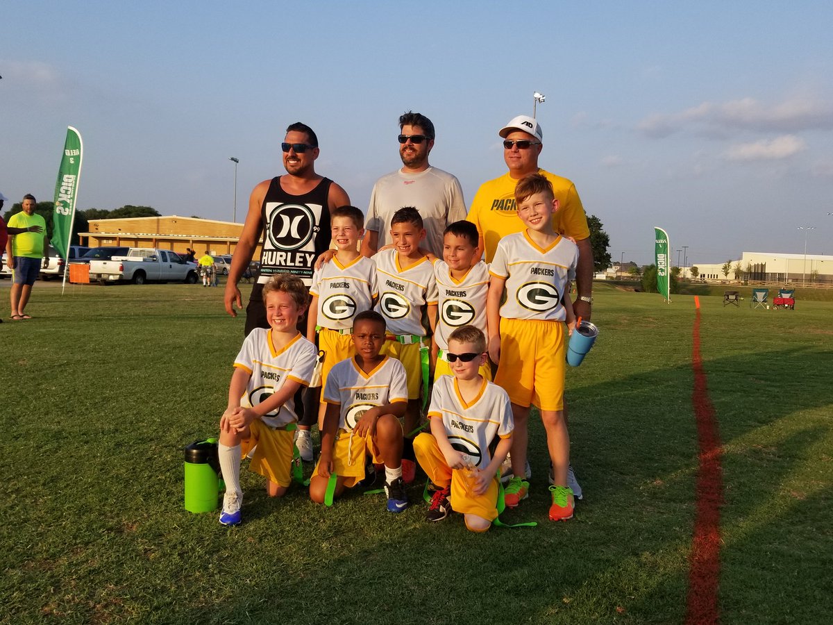 moto2wheelin's tweet photo. The kids lost the championship game tonight, but how much fun they have had all season is so cool!  #thefarmleague #nflflag #Packers https://t.co/Az0hq6Uzgq