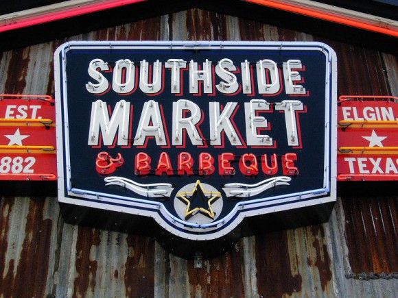 TheRIGBBQ's tweet photo. Last 2 stops ...#nolineFriday Total of 8 great stops today!!π @citymeatmarket and @SouthsideBBQ #roadsausage !!
Prelude to @snowsbbq Saturday am on our way to @HouBBQ Who else is going to Snows early?! https://t.co/pxaHUHiVwX