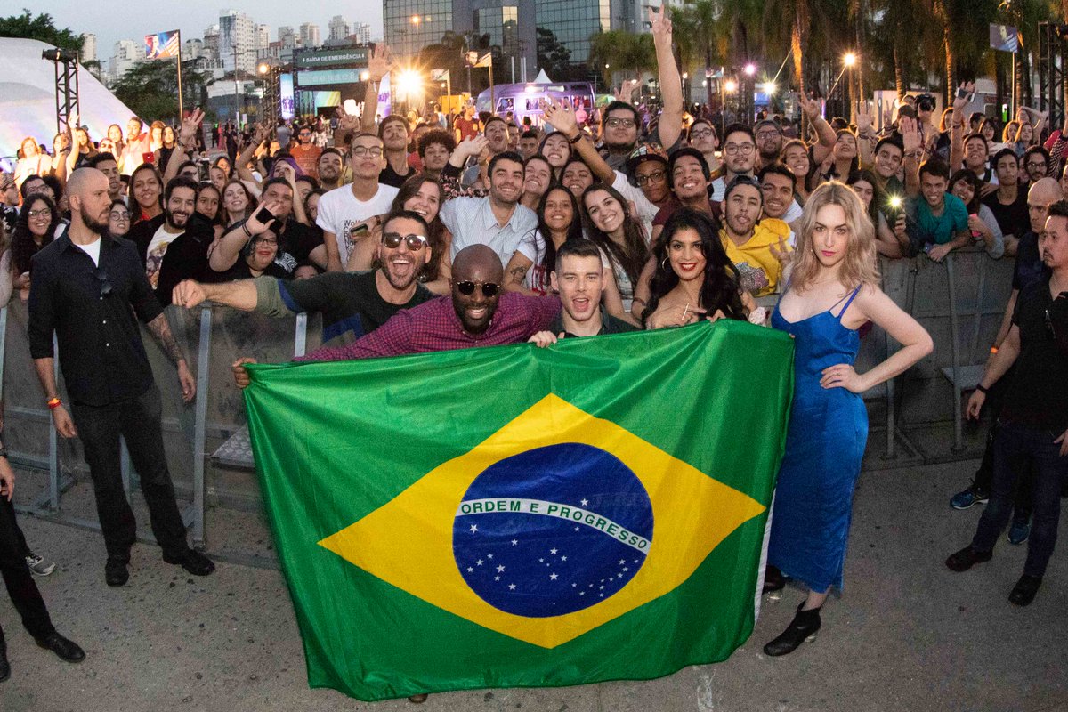 pipocasclub's tweet photo. Meu cluster tá vivíssimo! 
#sense8finale #Sense8PremiereBrazil  #Sense8InBrazil  #sense8 https://t.co/zPK1QRJdA6