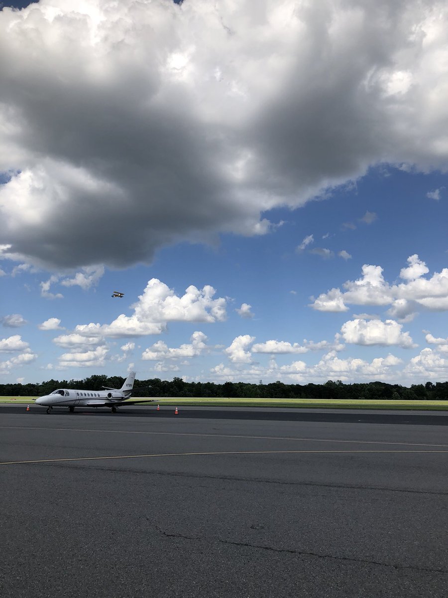 tree_tracer's tweet photo. Had an awesome time @AlphaOneAirSer1 watching the vintage aircraft practice landings! https://t.co/WpI6tFwmup