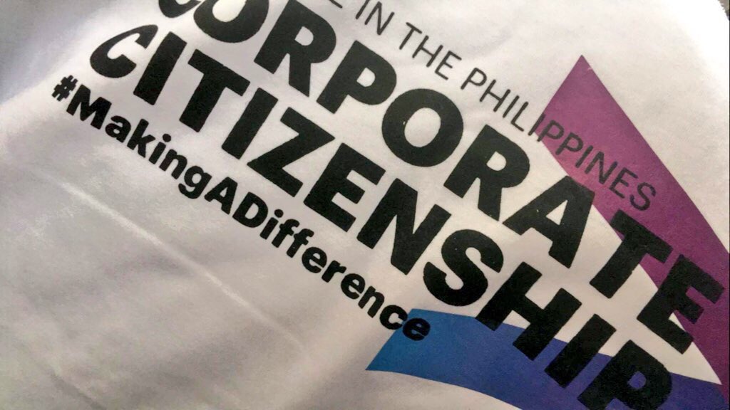 gian_SPRi2's tweet photo. Giving back to the community, one school at a time. Project Koala joins Brigada Eskwela 2018. ✌️😃 #MakingADifference #CCintheNew #AccenturePH #BrigadaEskwela #CCBE2018 #CCDayofAction #CCMonth2018 https://t.co/FLgUCOVcI3