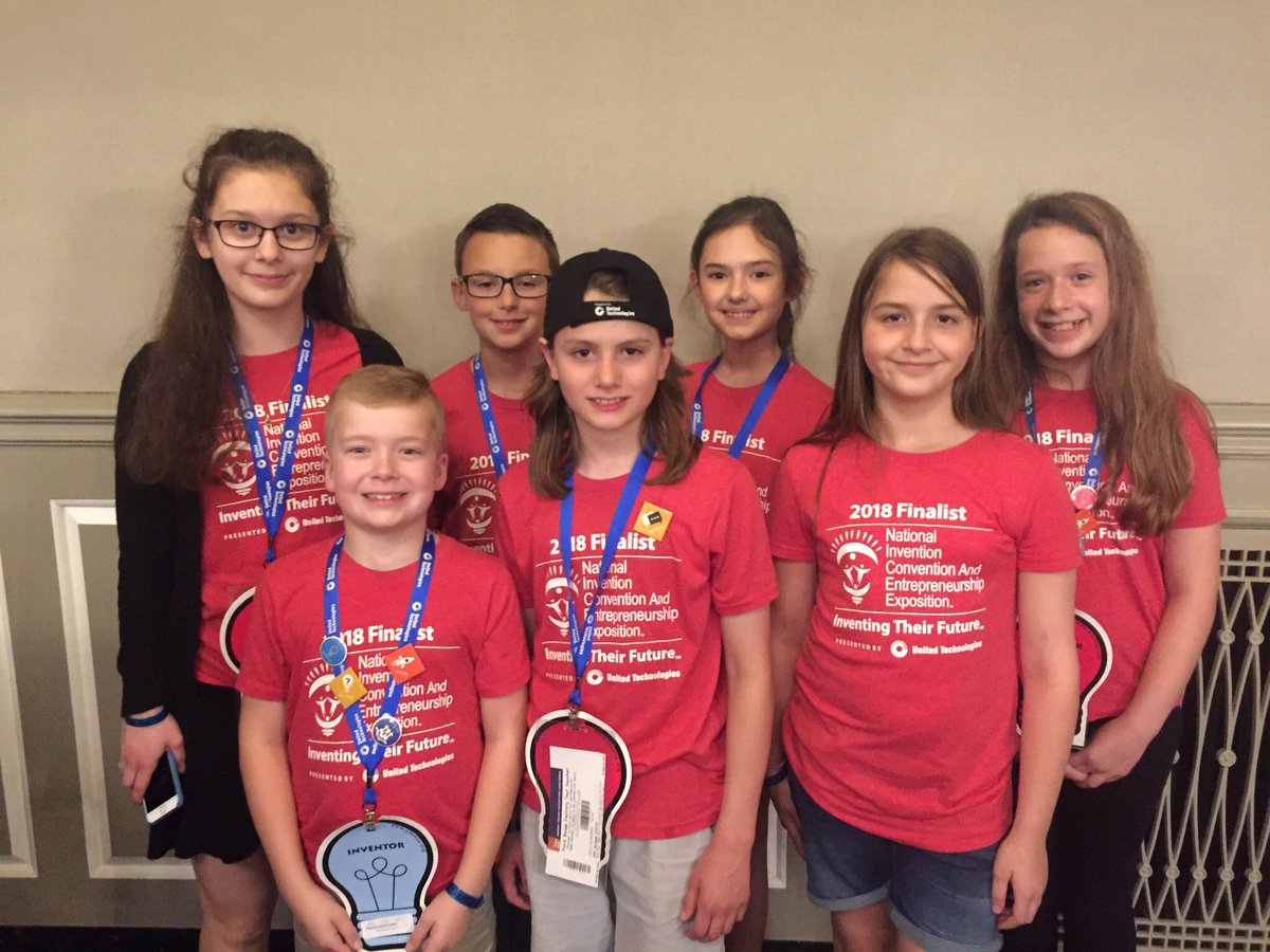 karenripa50's tweet photo. The magnificent 7 represent at NICEE! @ParkerFarmsES @pondhillschool @YalesvilleElem @rockhill910 @SalMenzo https://t.co/nRvGzqeWeG