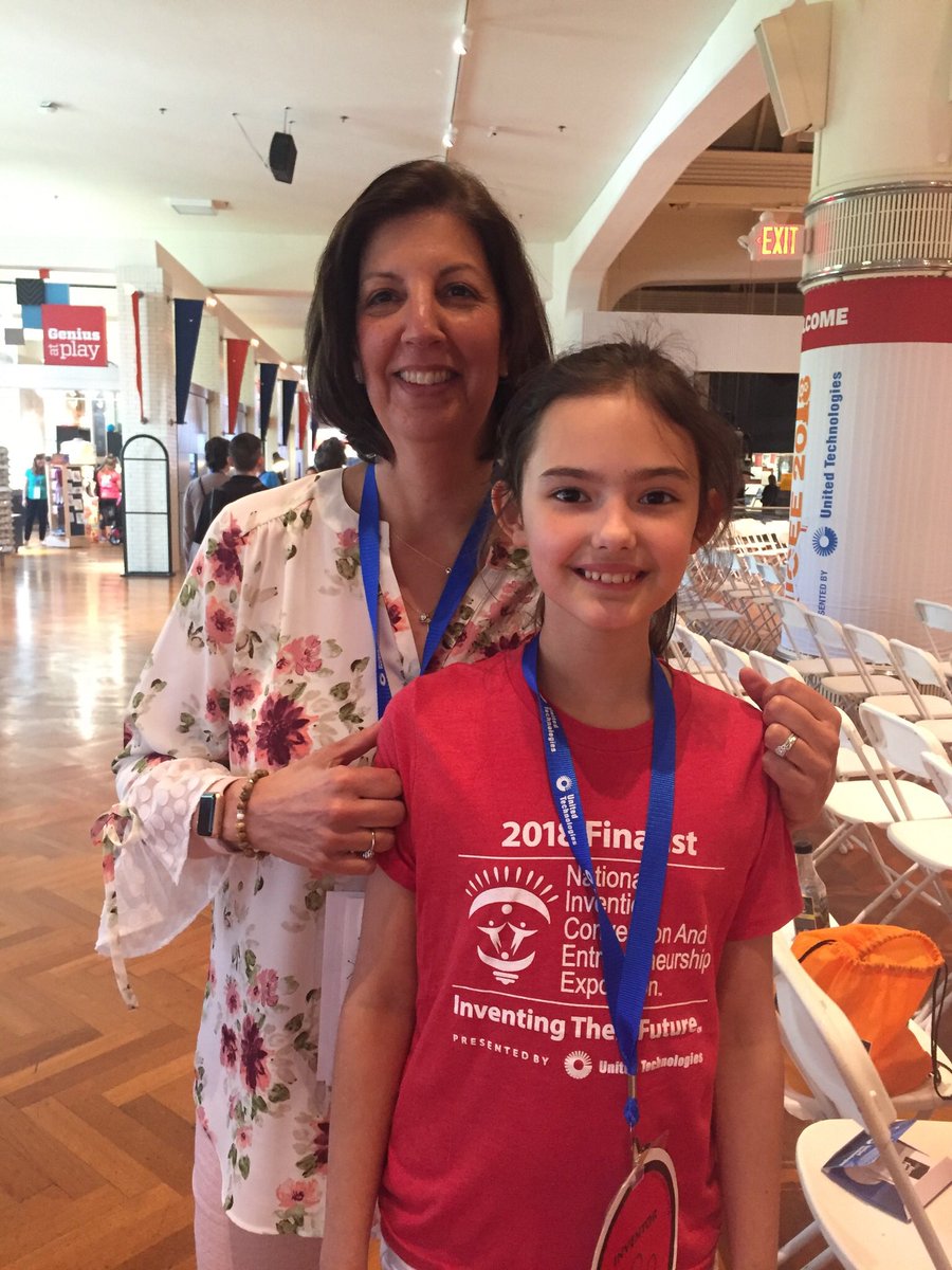 karenripa50's tweet photo. Mary Fritz rocks lady inventors! @YalesvilleElem @SalMenzo #NICEE2018 https://t.co/DupXX7eqVi