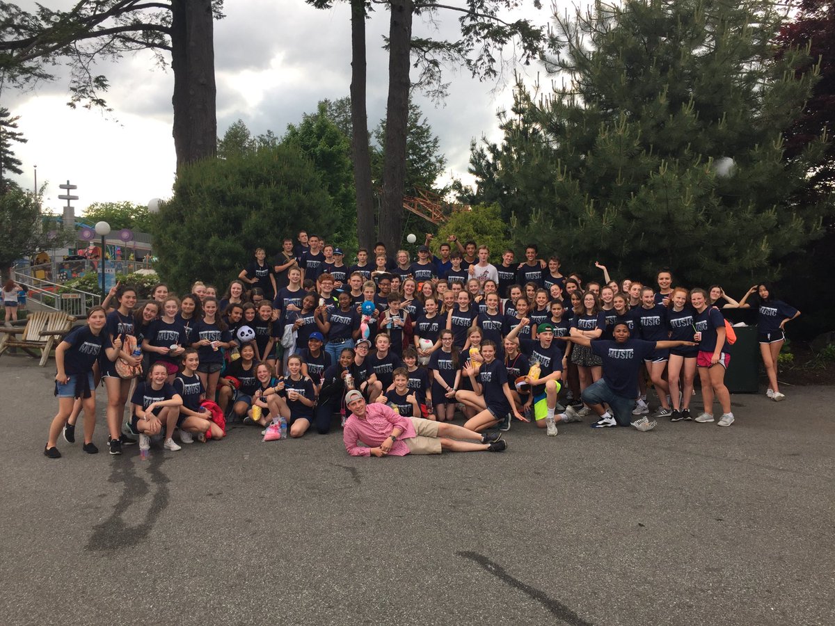 CohassetMiddle's tweet photo. Congratulations to Mr Bleier and the members of the 7th and 8th grade band and chorus on a successful music festival. Can’t wait to hear your pieces at MS Arts Night on June 7th!  @CoMSMusic @CohassetArts #proudtobecps https://t.co/8WxZNP1TBR