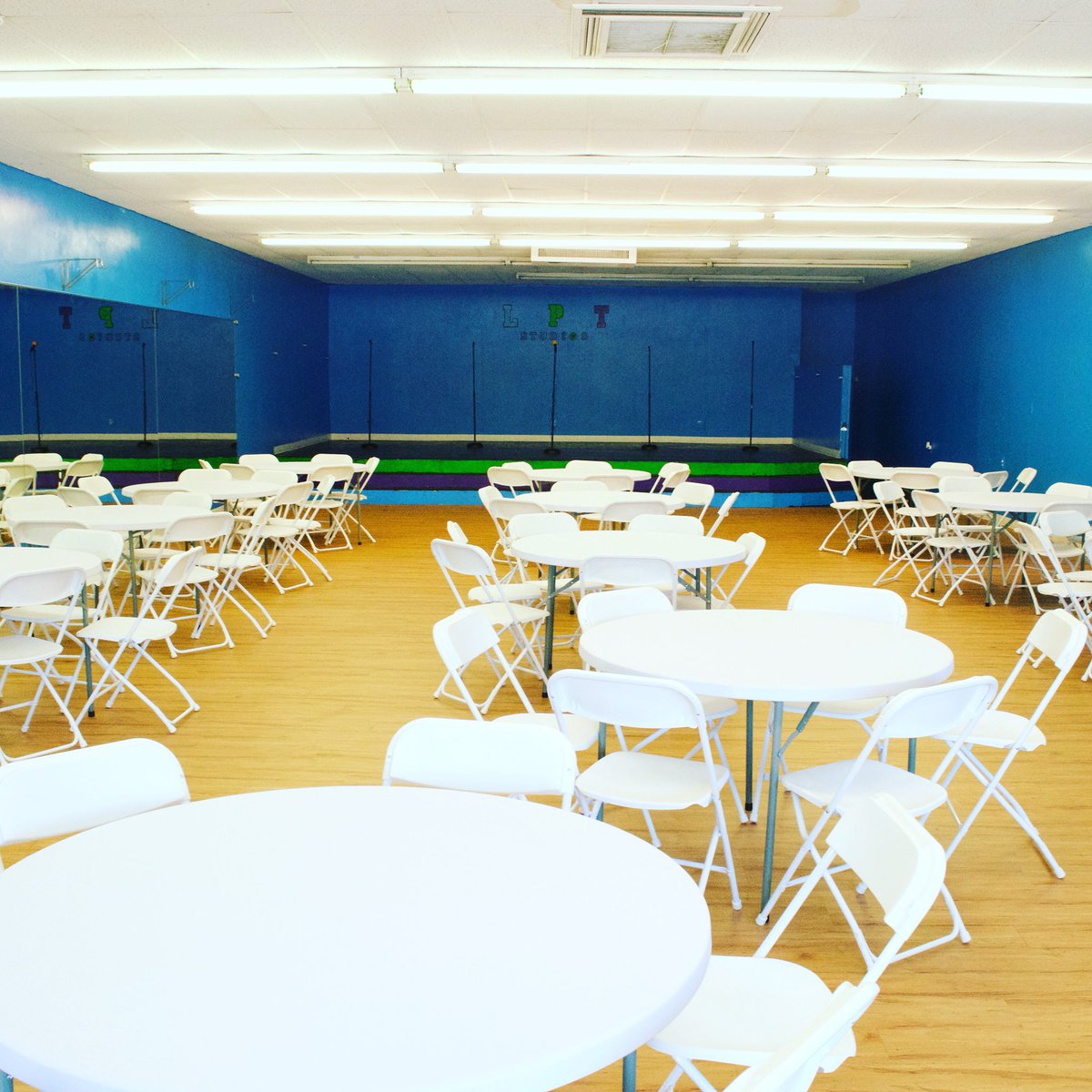larrypopthomas's tweet photo. Book @lpt_studios for you special event for only $60 an hour! Capacity-100 #lptstudios #lptstudioseventrental #eventrental #weddingvenue #partyvenue #morrowgaeventvenue #eventvenue #partyrentals #comedyshow #concertrentals #concert #wedding #meetings #seminars https://t.co/ISDeLNLkRY