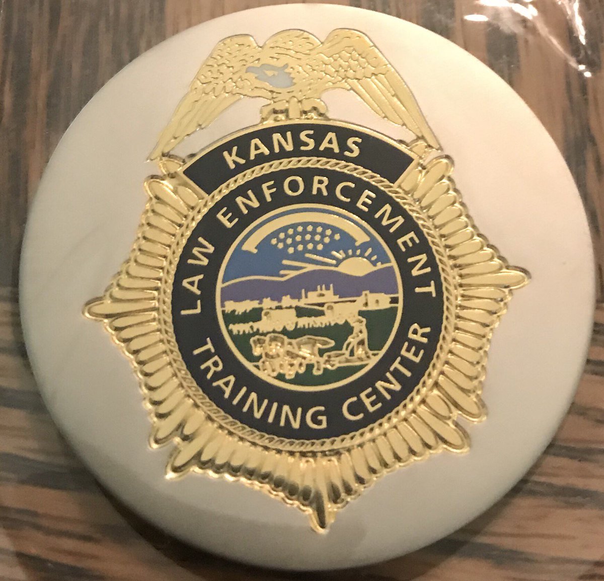 KSCapitolPolice's tweet photo. CHALLENGE COIN GIVEAWAY
Who wants a chance at winning a #KLETC 50th year anniversary challenge coin?
A random winner will b selected after 175 retweets.
#Retweet #Away
#FollowUS
#FridayFun
#IntegrityIsTheBasisForCommunityTrust
@9PMRoutine1 @Sgt_LarkinsGang https://t.co/cDww6HrfEI