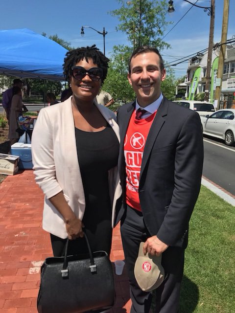 NataleeSnider's tweet image. Thx neighbours, @MayorBowser @CMBrandonTodd, @DDOTDCDirector, @UptownMainSt,  #ANC4B / #ANC4D &amp;amp; @KennedyStreetNW for working together to revitalise our wonderful #KennedyStreet

#ItTakesAVillage
#Ward4Proud