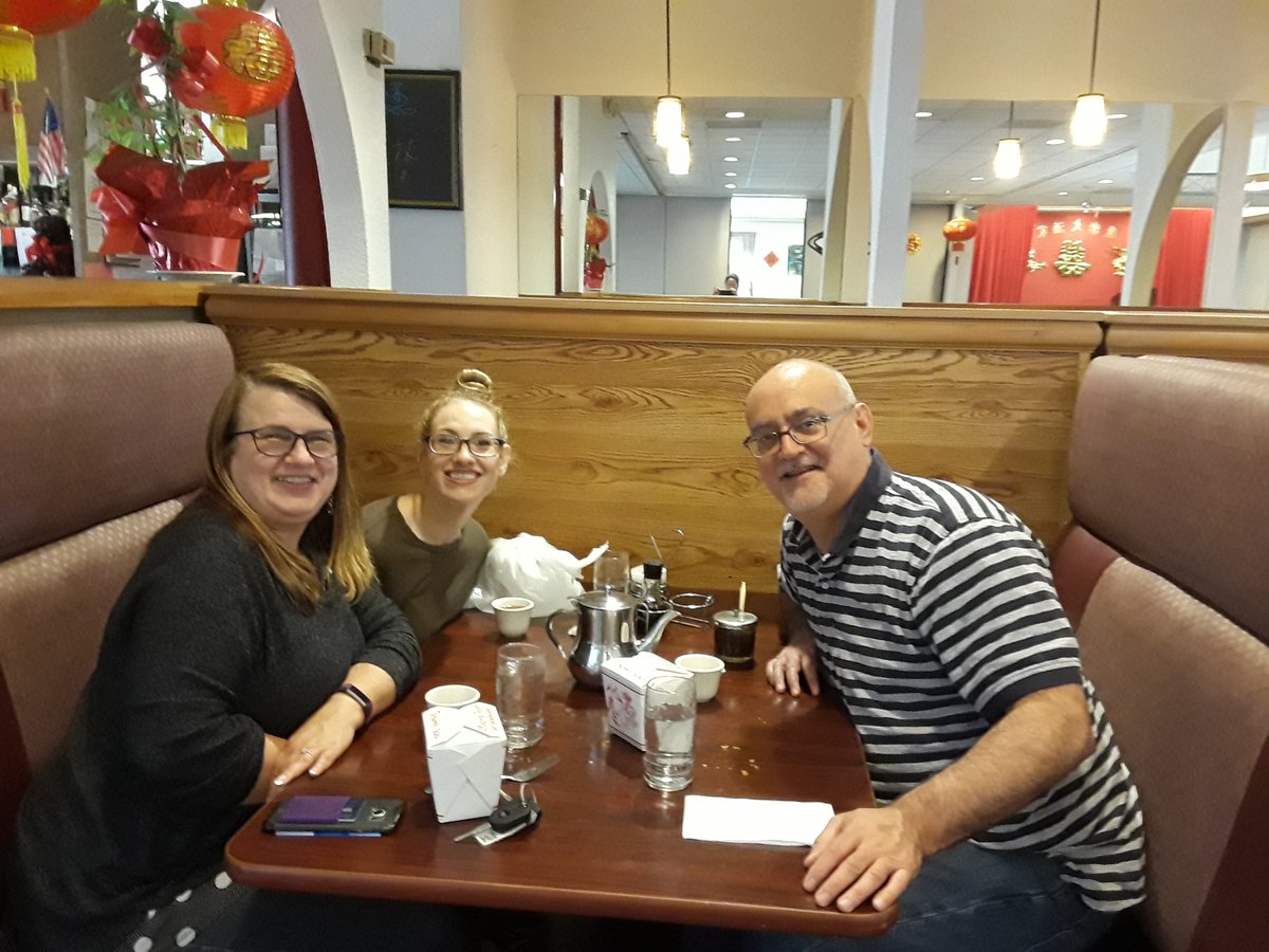 Dan_Wish4's tweet photo. So great meeting up with these two wonderful women - my Search Wizard colleague @WizardWatz and our longtime consultant @TamiCornwell at House of Hong in Seattle for dim sum! #searchwizardslife https://t.co/AeihaJzxoq