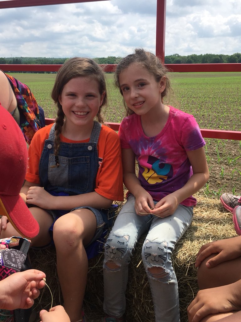 MrChirinosSL's tweet photo. “I feel like I’m in a dream Mr. Chirinos!” “Why is that?” “I have never been on a farm before, this is awesome!” -said my third grade student! #newadventures #experiencestheywillremember @SyracuseSchools @syracuselatin https://t.co/fWqQWYw2GO