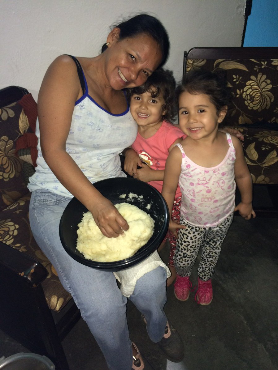 🌻🌻🌻 (@soymariale) on Twitter photo 