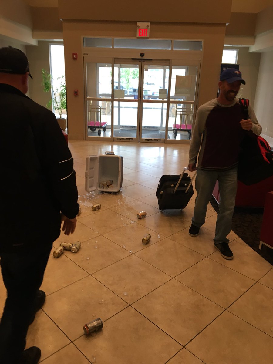 LSevns's tweet photo. @Benders_HC This is how you start you hockey weekend. At check-in, in the lobby!! #drunkalready #nchl https://t.co/pkO5DrPVYf