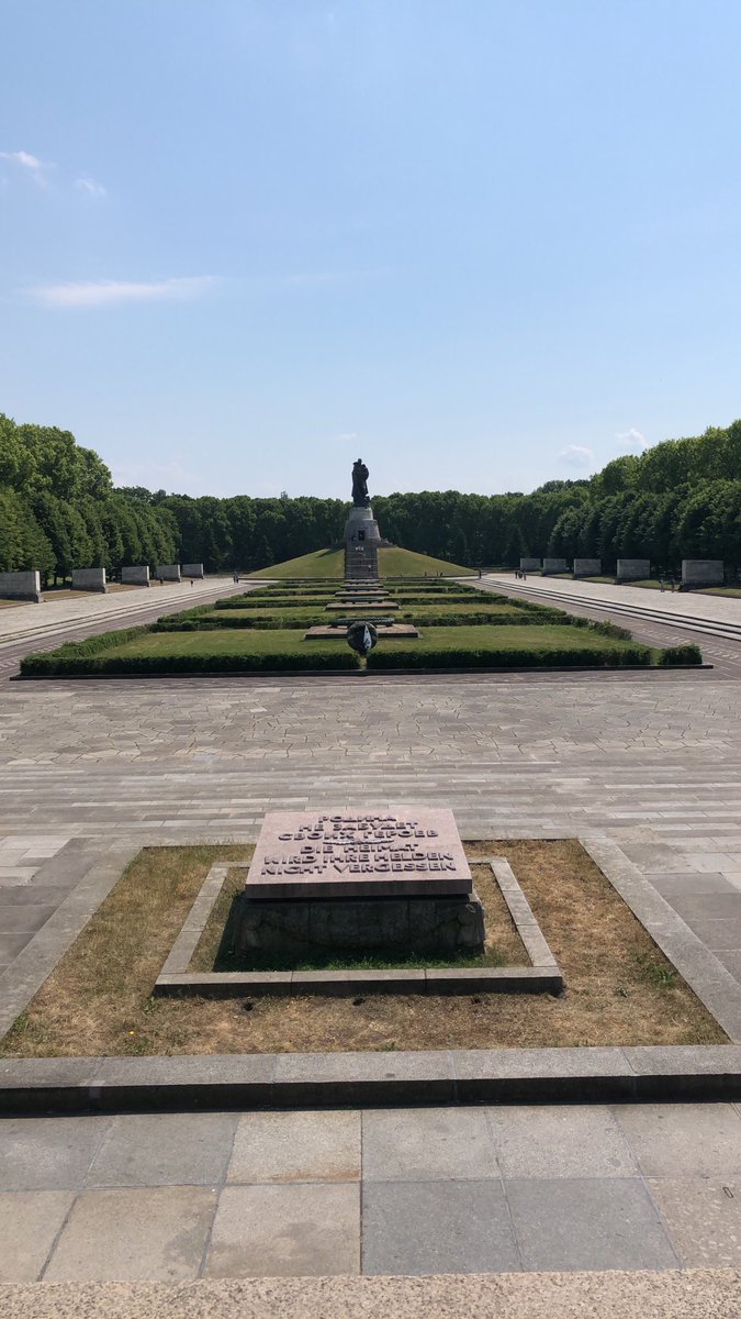 Ich besuchte den Osten von Berlin mit der Familie meines Partners. #intercanviBC1718 #ichliebedeutsch