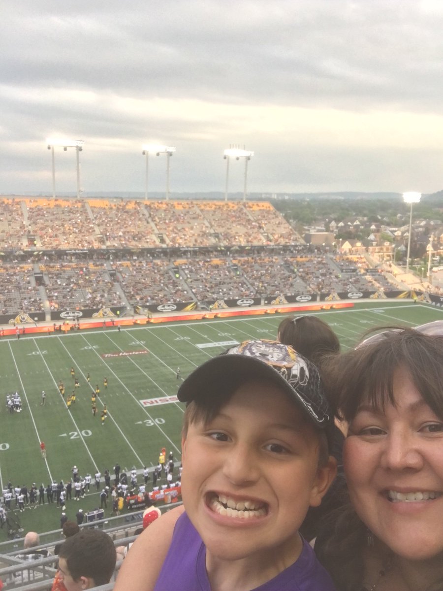 #Allconnected. 
<a href="/TELUS/">TELUS</a> 

We would love to win