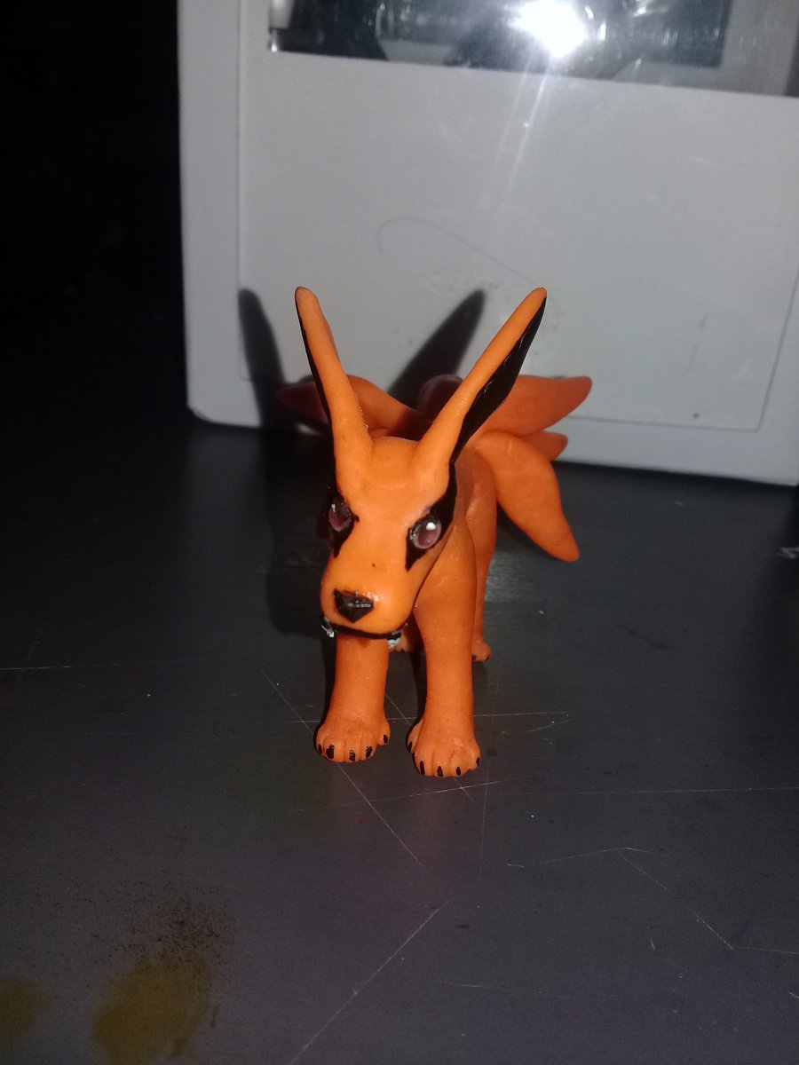 ValkyriaxXx's tweet photo. Kurama/Porcelana Fria https://t.co/HxcmmcG4g0