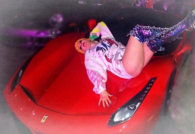 IamListonia's tweet photo. Scandalous 😜💅🏻shots from “Editorial Night” at Mona Liza Studios(Bushwick) Wearing @Patriciafield  Much thanks 🙏🏻@_mescole #fashion ... https://t.co/Zv0hiFkIMR