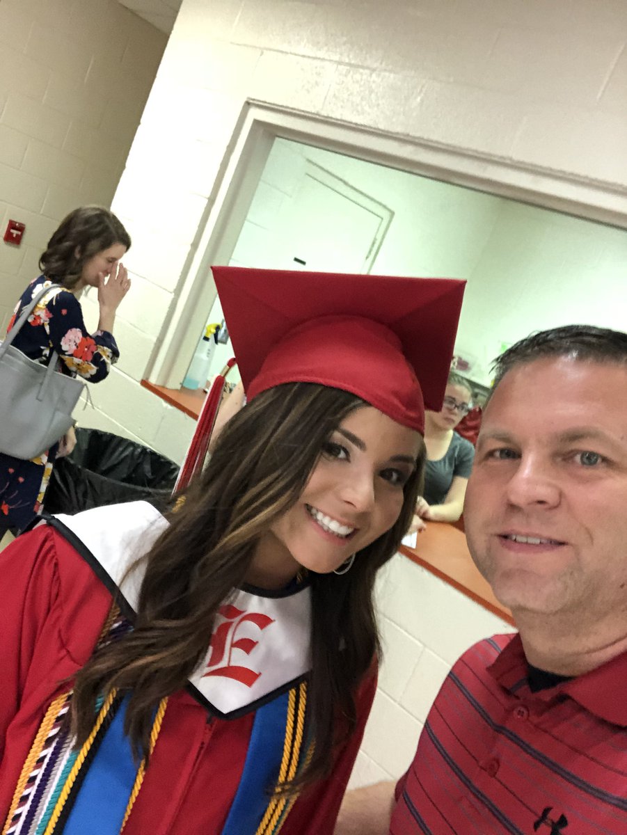 MartyLRoberts's tweet photo. My baby graduating tonight!! Love you @RobertsFaith22 https://t.co/sDEXTy79vC