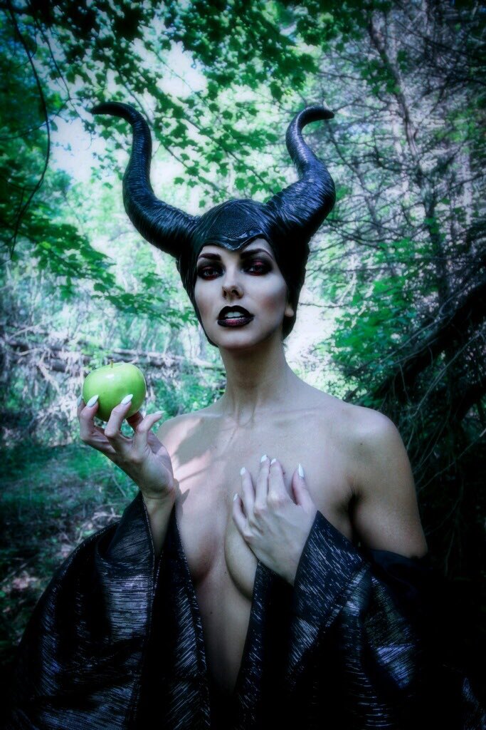 Welcome to #TheDarkSideofWinters the maleficent version.