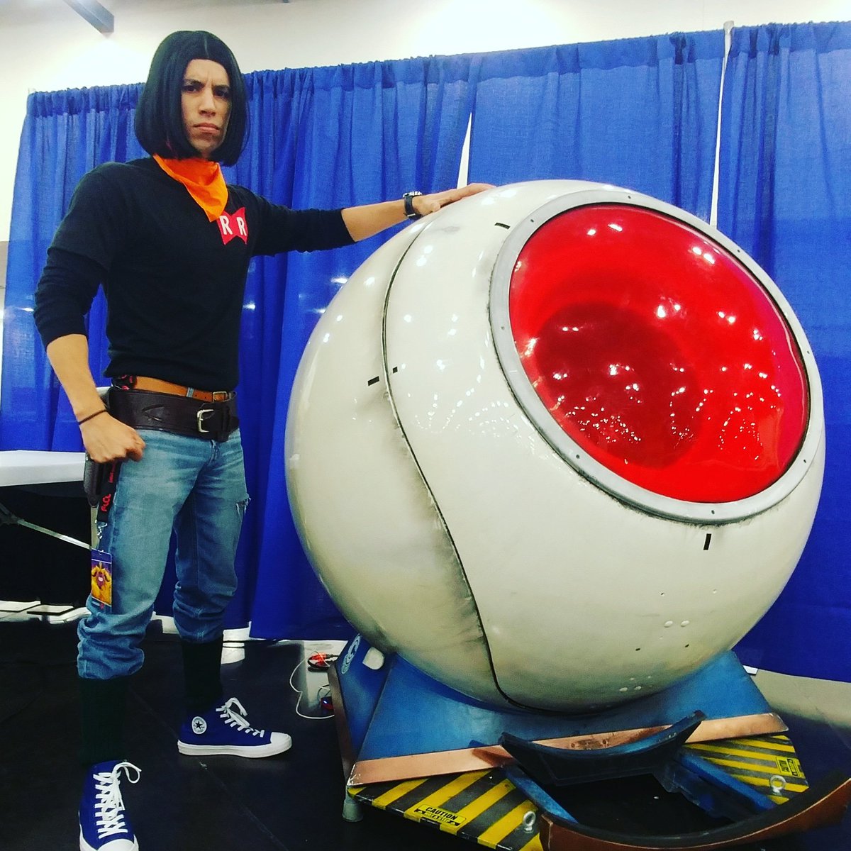 Caged_Angel's tweet photo. Found a primitive saiyan space pod. Now i can go dominate other planets for more fun.
Prop by @cosplaycorp
#anime #dragonball #android #classic #cosplay #cosplayer #menofcosplay #womenofcosplay #androidcosplay #wigs #dragonballz #androids #androidcosplay #fit #photography https://t.co/Yhn8MRcTdy