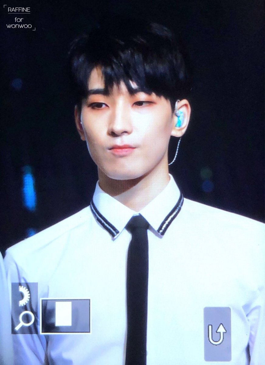 U__SAVETHEWORLD's tweet photo. 71. 세븐틴 원우 https://t.co/JapK8DtYp1