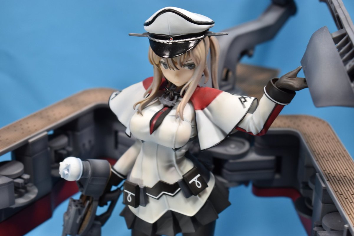 剣狼特機隊 艤装がデカすぎ問題 フィギュア撮影 グラーフツェッペリン T Co Iyfcrmujx4 Twitter