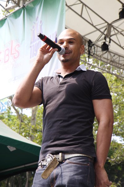 KeithAndreMiles's tweet photo. Book Mr. Chico DeBarge, for your next event. Email details of your concert to cdebarge30@gmail.com https://t.co/H6ANhb4kwp