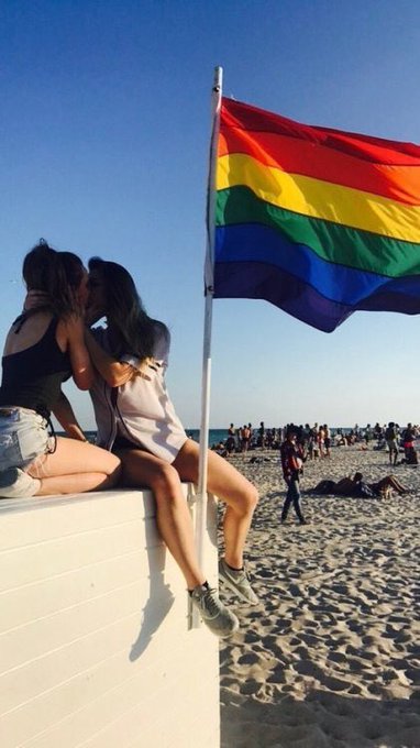 Watch girls on girls's leaked NSFW photo on TwXstars