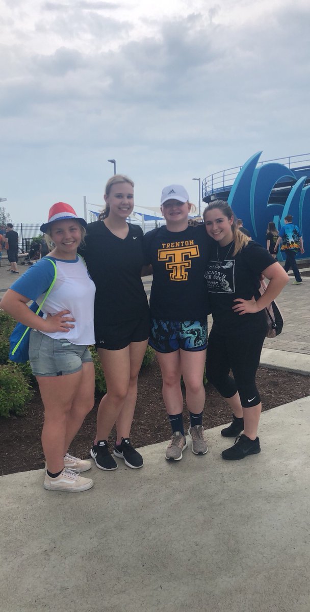 K_Short_AMS's tweet photo. Great time at cedar point today! Definitely one to remember🎢 #BAMSCE #BamsKnights #CedarPoint https://t.co/fX3RbjRI2h