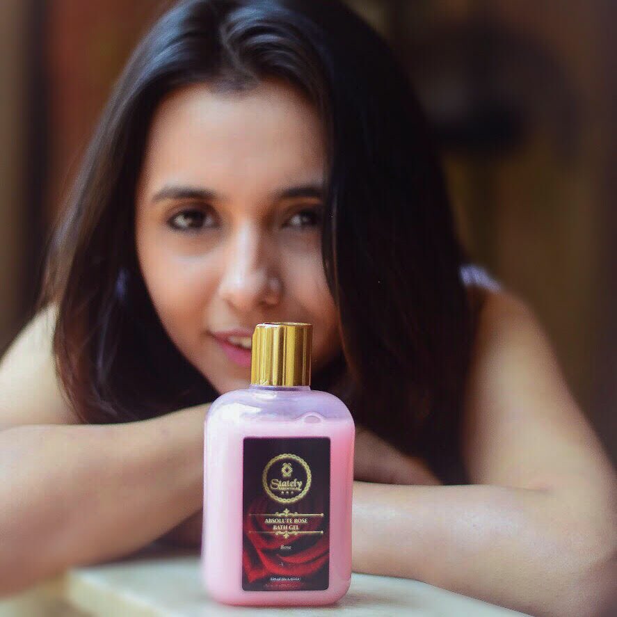 vishakhasodha's tweet photo. A royal rose petal bath feeling would be the best way to describe my bathing experience with Stately's Absolute RoseBath Gel. Controls odor & deep moisturizes my skin, keeps skin non-greasy & summer ready.
Shop Now @vazaarindia from https://t.co/WaYMXKi7nj
#MyVazaar #ViralBazaar https://t.co/ge21R4UFpH