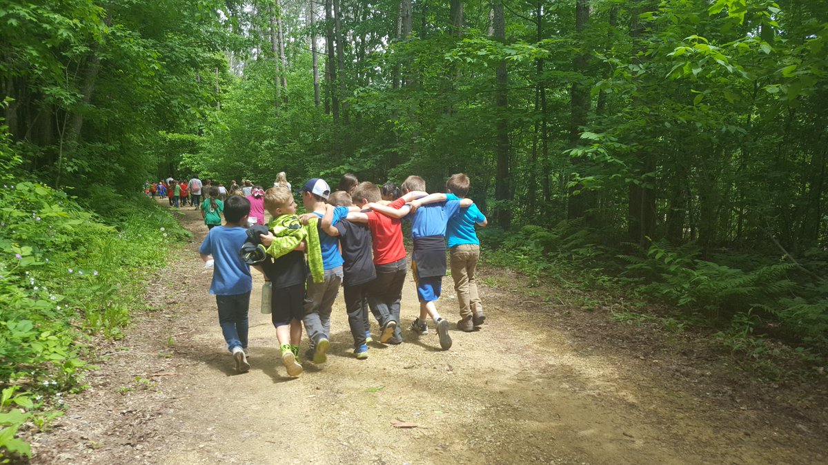 slsteinmeyer's tweet photo. "And at the end of the day, your feet should be dirty, your hair messy and your eyes sparkling."
-Shanti
@SDMA_Wakanda
#wakandastars #firstgradestars #environmentalsite #learningoutsidethewalls https://t.co/ykWPotKTQo