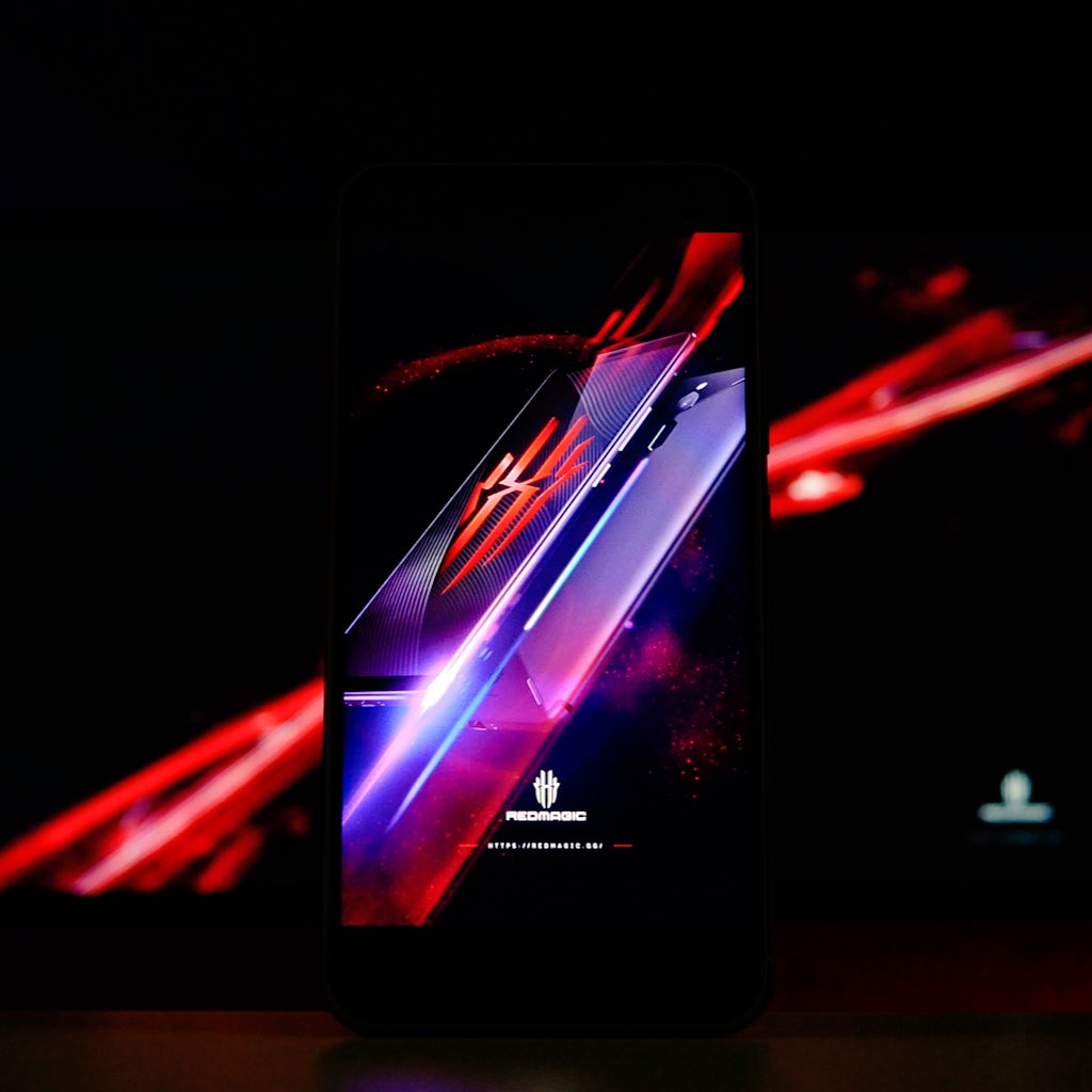 lifeoftechuk's tweet photo. Hey @redmagicgaming - here is my entry, and my shots of your awesome wallpapers! ๐๐ป
Everyone else, if you havenโt already...check out the giveaway here: https://t.co/XCrX5QTORn https://t.co/hechmIxTx8