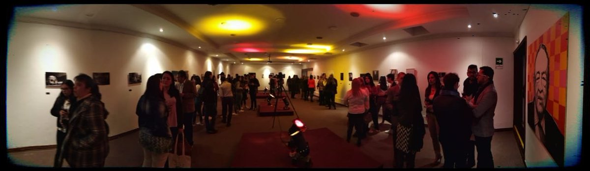 YoSoyUnitec's tweet photo. #AhoraMismo Lanzamiento de la primera "Muestra Lumen", un espacio en donde nuestros estudiantes del programa de Fotografía y Producción Digital dan a conocer su pasión, trabajo y talento. 📸😀 #YoSoyUnitec #TalentoUnitec https://t.co/gqUgecT0Du