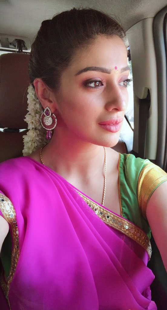 TFI360's tweet photo. @iamlakshmirai Indian traditional Look 😍
#southindian #girlnextdoor #tamilponnu #traditionallook #4thschedule #rolling 📽 https://t.co/e2rorjUTwO