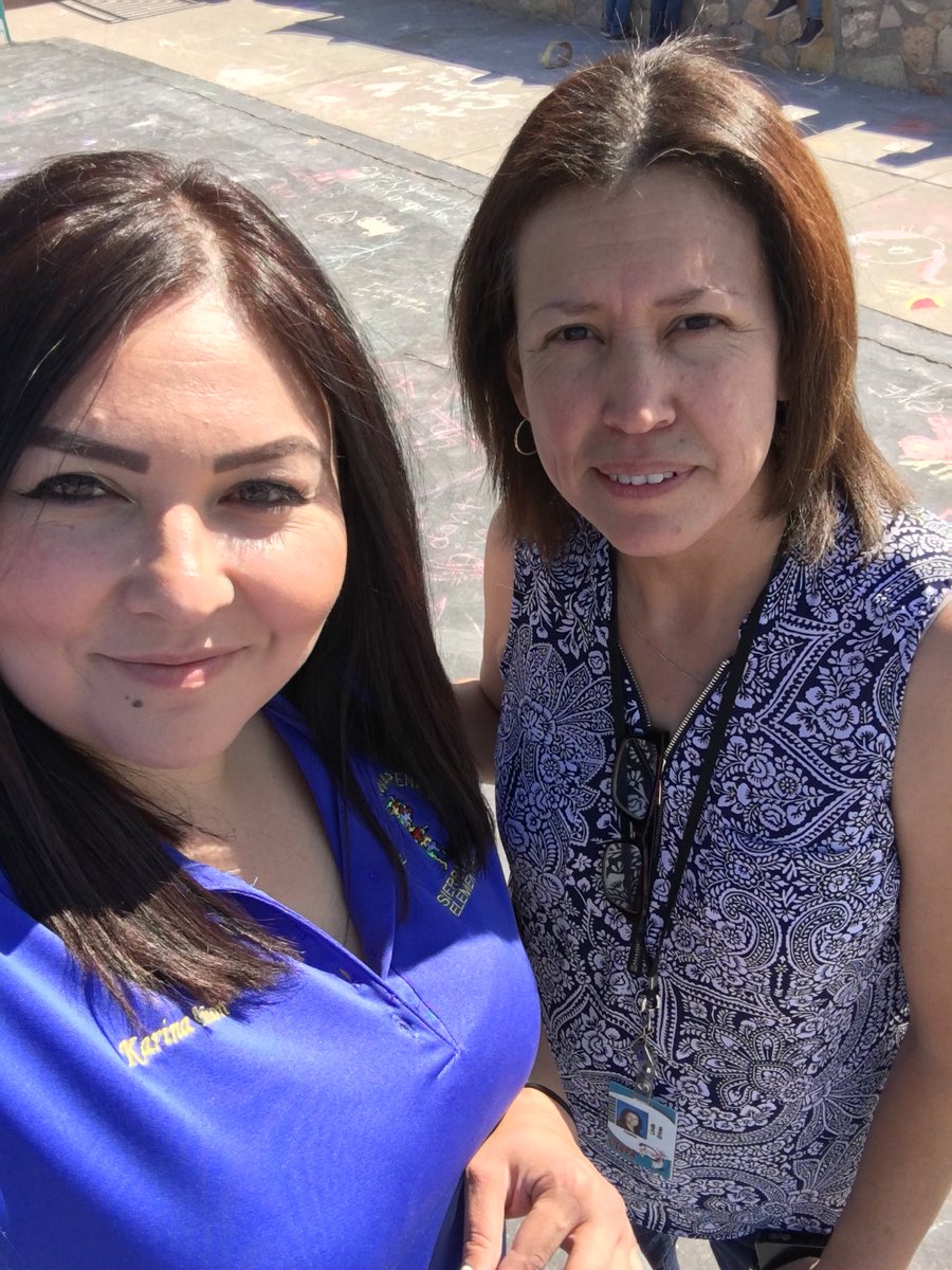 LErives_SVES's tweet photo. What an amazing way to end the year🎉surrounded by positive messages! @SVista_ES @KPinon_SVES https://t.co/IRP7jstqY5