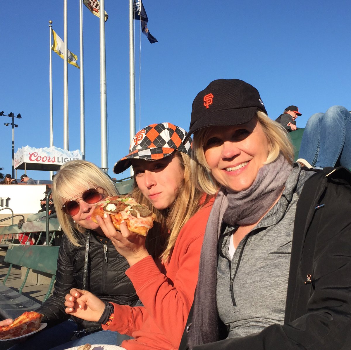 PabloPeissner's tweet photo. #SFGiants #Attpark #Giants #gogiants https://t.co/VAa1BlYJnT