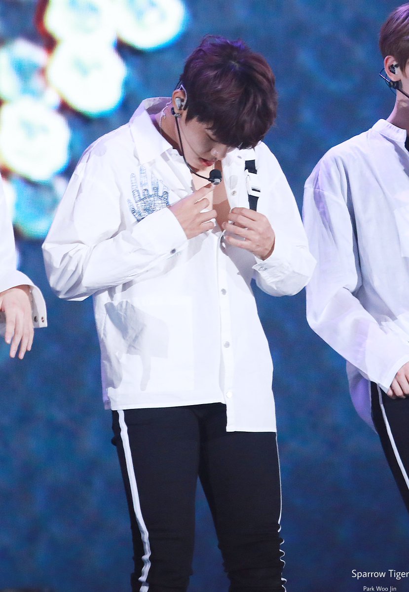 sparrow_tiger99's tweet photo. 0601 
헐ㅠㅠㅠㅠ #박우진 #우진 #워너원 #parkwoojin #woojin #WannaOneWorldTourinSeoul #WANNAONE https://t.co/hiJyLv3x07