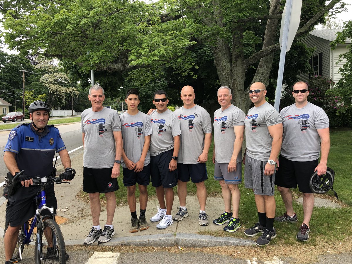 barringtonripd's tweet photo. Chief LaCross his BPD/ BFD crew ran the Barrington leg of the Special Olympics Torch Run today. Great Job Gentlemen! https://t.co/cydwGJAW7i