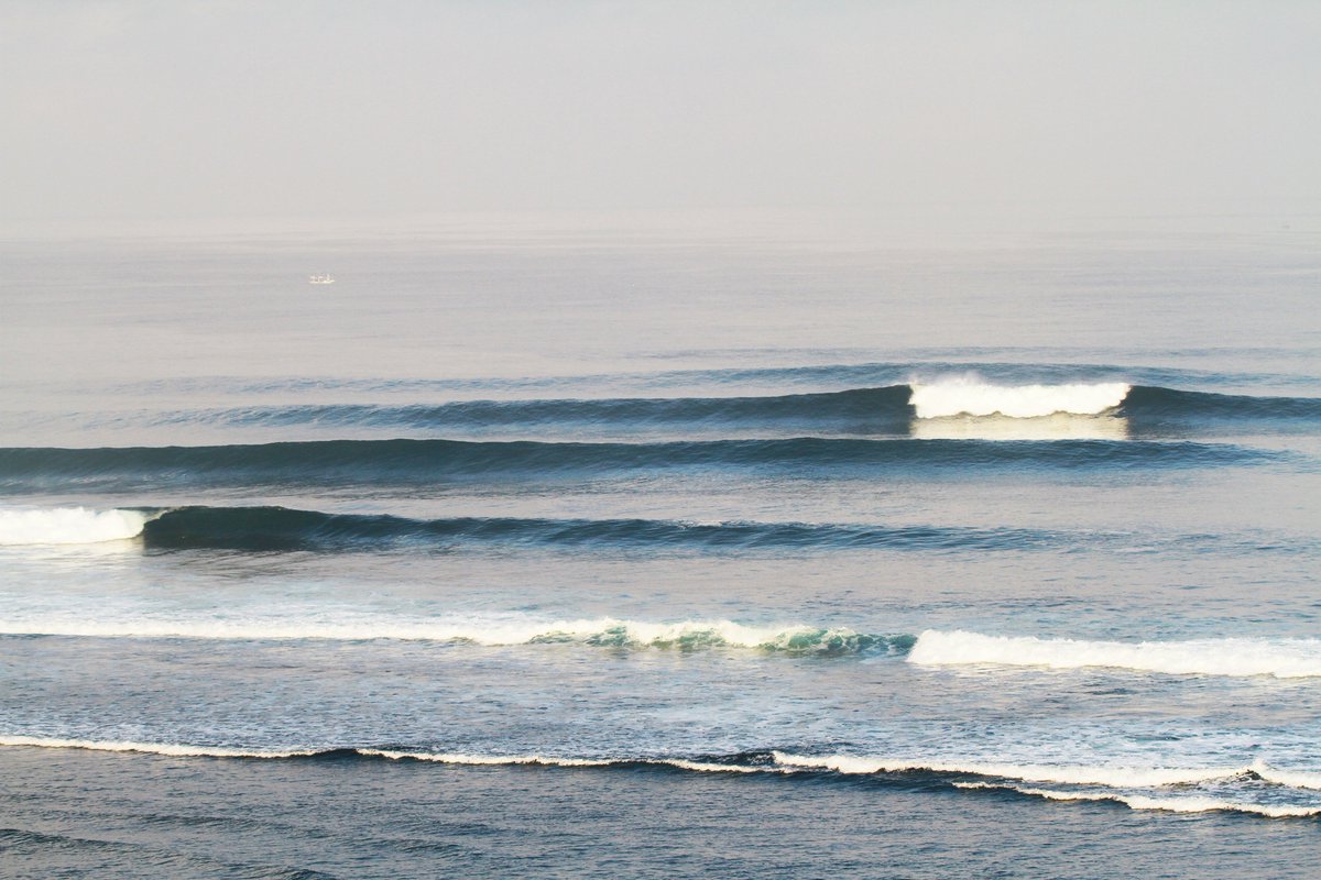 Padang Padang Surf Camp On Twitter Hey Guys Take A Look To Uluwatu This Morning Stunning Dont Miss It Gosurfing Uluwatu Https T Co Jogqnhpevx