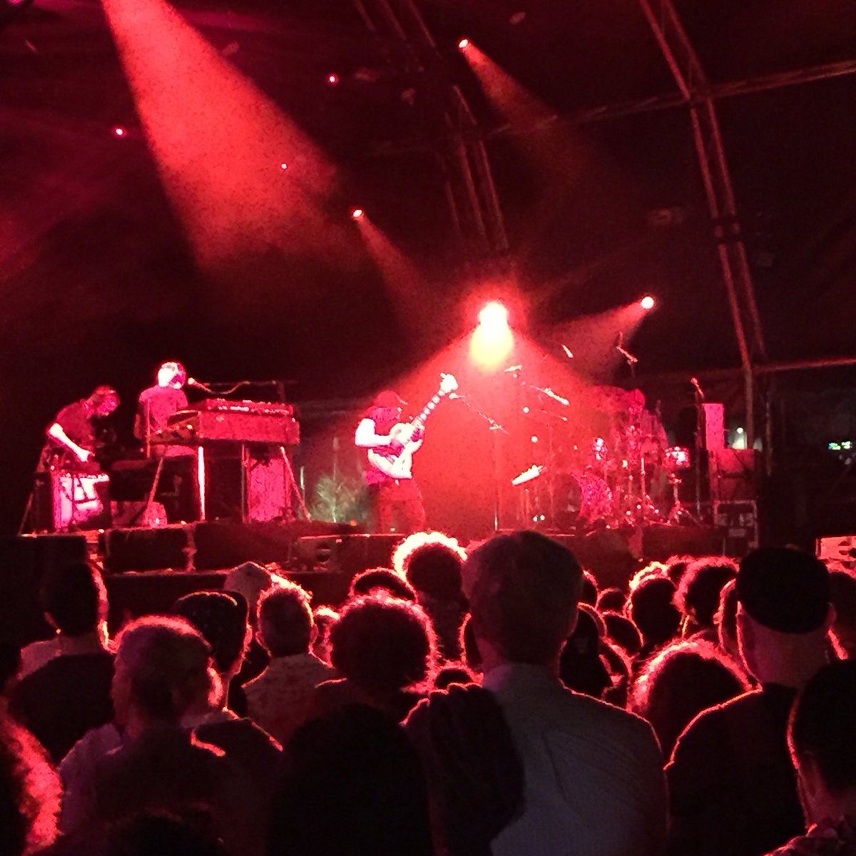 elfward's tweet photo. My word - @fielddaylondon is in for a treat tomorrow. @Thundercat was IMMENSE! Best act of @Primavera_Sound so far...
#sixstringbass #funkyashell https://t.co/5Pqn2D3za0