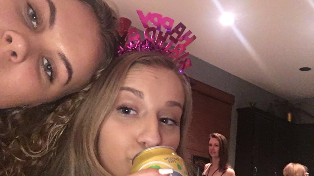 Emilie_Burt's tweet photo. Happy happy happy birthday sweet girl!! thx for all the memories love you so much💗 https://t.co/y2r9n2DWr9
