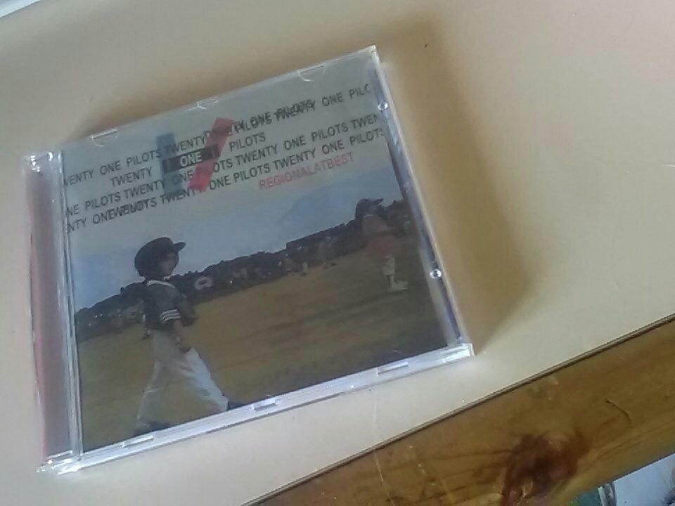 RexDot_Official's tweet image. I cannot believe what I was just given... I am literally crying

#regionalatbest #twentyonepilots #rarecd #rare