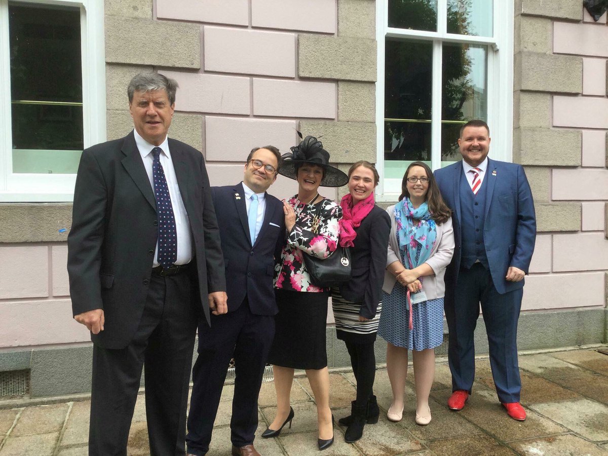 DeputyMacon's tweet photo. So it’s official. Yesterday we were in the Royal Court and took our oath of office as States Members. Here is team St Saviour. #jsy2018 #stsaviour Look forward to working with them to better the Parish and Island. @JessePerchard @LouDoublet @klewis44558548 @KevinPamplin https://t.co/EQsYpdWMHg