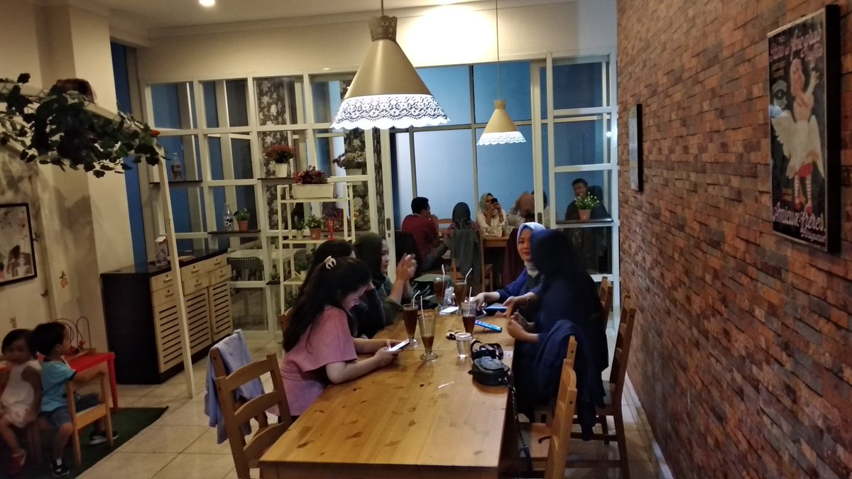 HukGardenResto's tweet photo. Cabang bintaro https://t.co/ZTY2RwXqYL