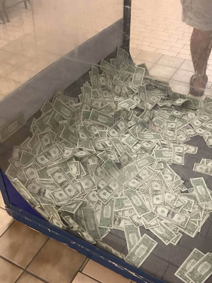 hhssseniorclass's tweet photo. Are you ready to win some money?! https://t.co/pPDqxGXlTF