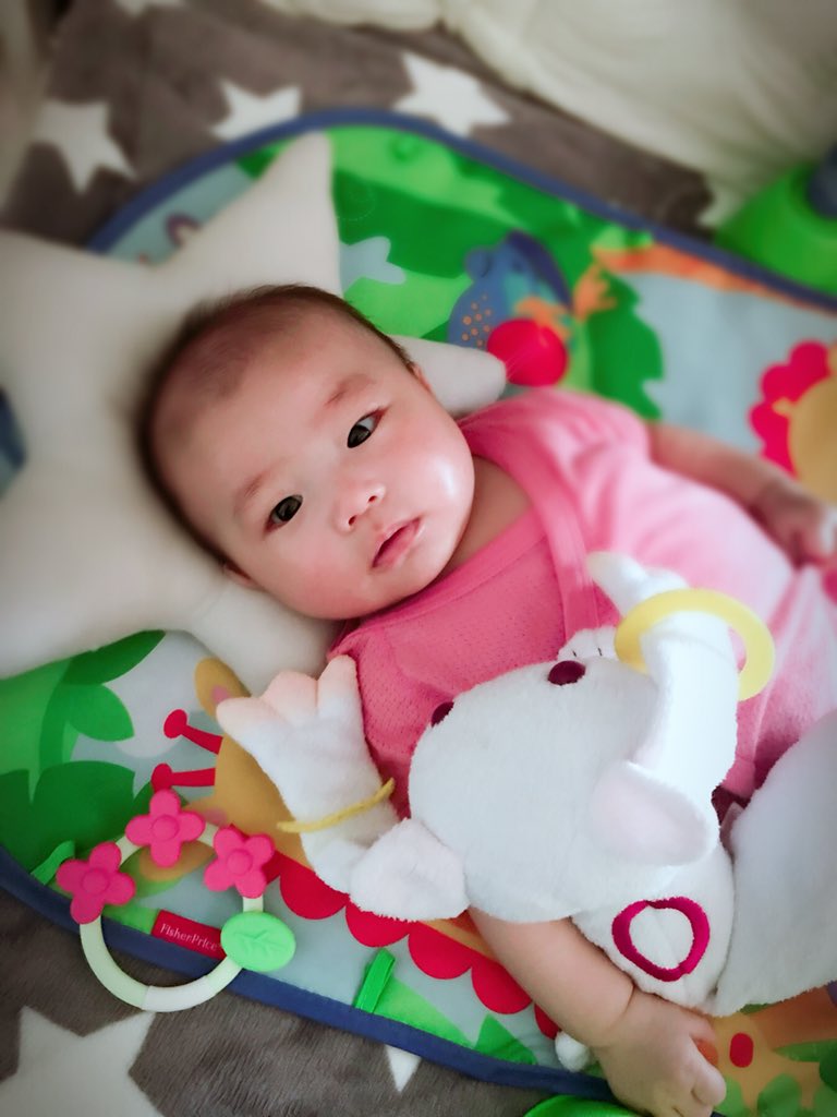 宮沢純 小さなイベント屋 生後1カ月記念日に撮影された彼女は職業選択の自由アハハンだったのにね 立派なヲタクになって ママとコミケ行ったりアニクラであそぼうね