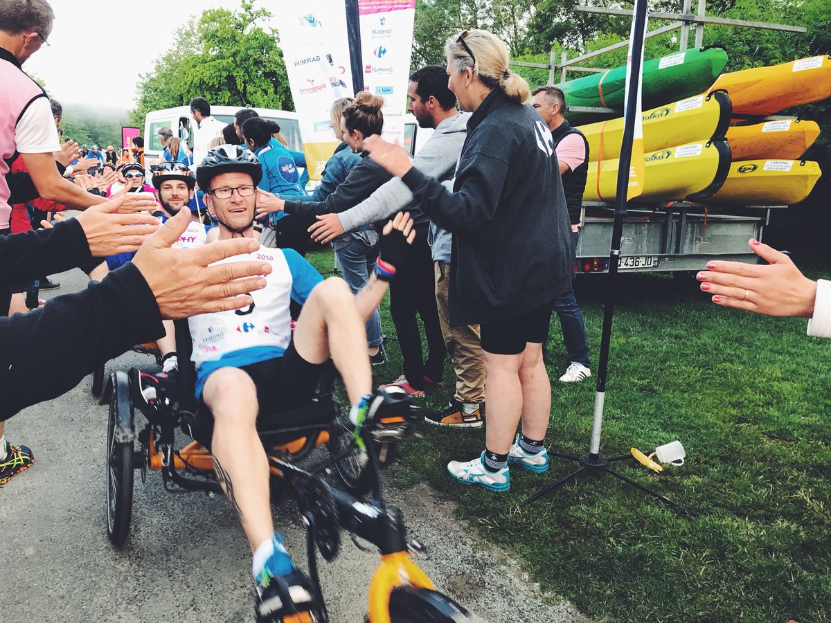 FreeHandise's tweet photo. ⏰ Ce matin, dernier départ matinal sur la route du Free Handi’se Trophy ! 📢 Les participants se sont élancés de Rochefort sur Loire pour rejoindre Ingrandes. #FHT2018 https://t.co/CtaVMVb69I