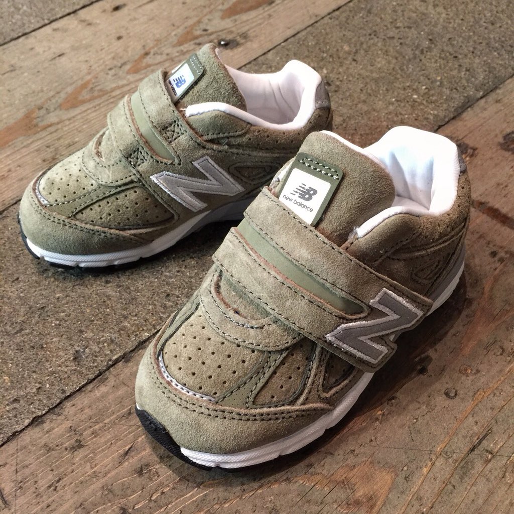 H T S River Side New Balance Kids Kv990 Teal Kv990 Green キッズバージョンもご用意しております サイズは各14 16 18 19cmがございます 親子ペアでどうぞ Teal は 写真ではnavyに見えますが実際のカラーは 青緑色 です