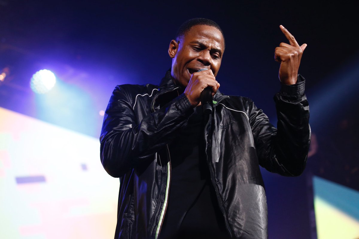 barclayscenter's tweet photo. YO, Brooklyn. #YoMTV30 #YoConcert #YoMTVRaps https://t.co/MxCnelshcB