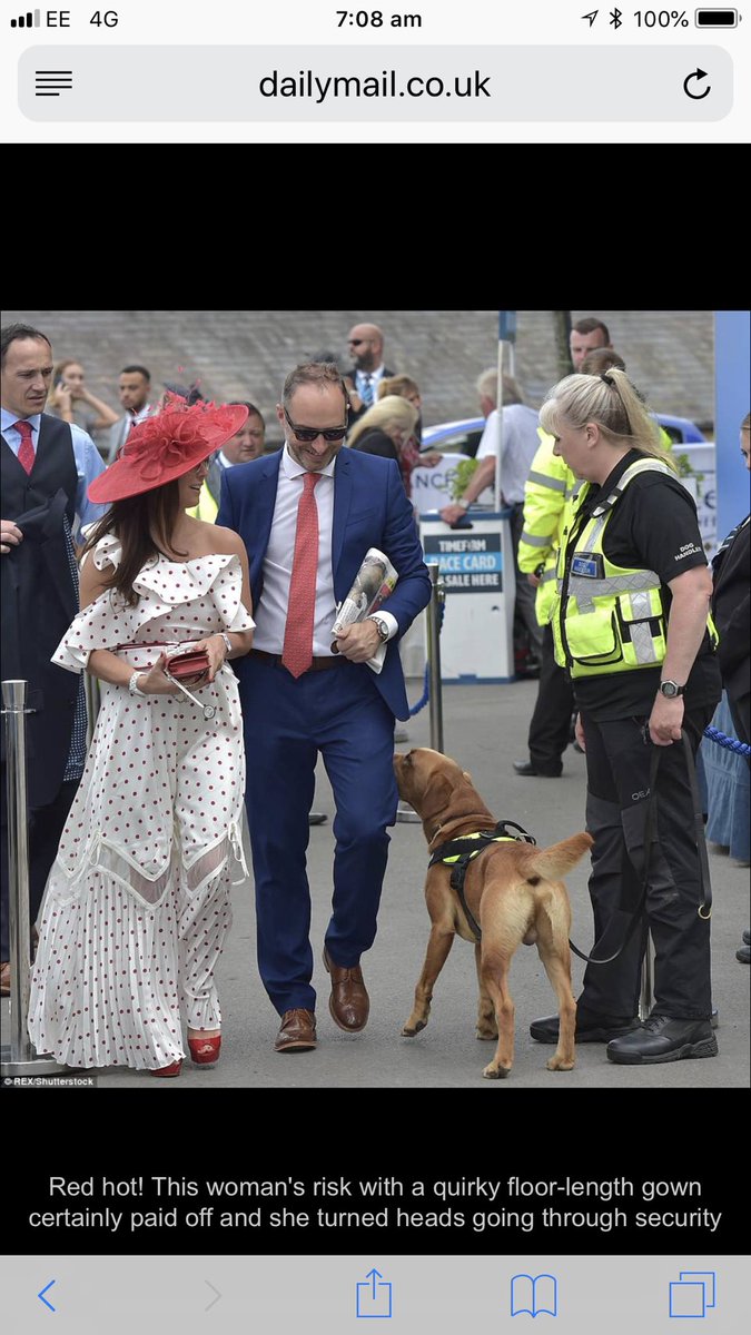 <a href="/_selfportrait_/">self-portrait</a>  hoping the next dress for @kimmythomp is free for the PR and saves my betting funds 🐎 <a href="/EpsomRacecourse/">Epsom Downs Racecourse</a>