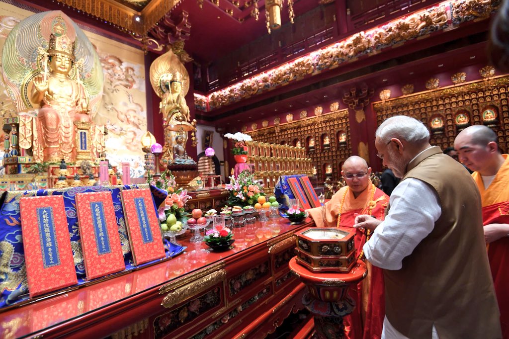 narendramodi's tweet photo. Glimpses from the memorable visit to the Buddha Tooth Relic Temple and Museum. https://t.co/EBf2yAuOwn
